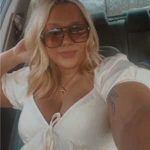 Meet your Posher, Kylee